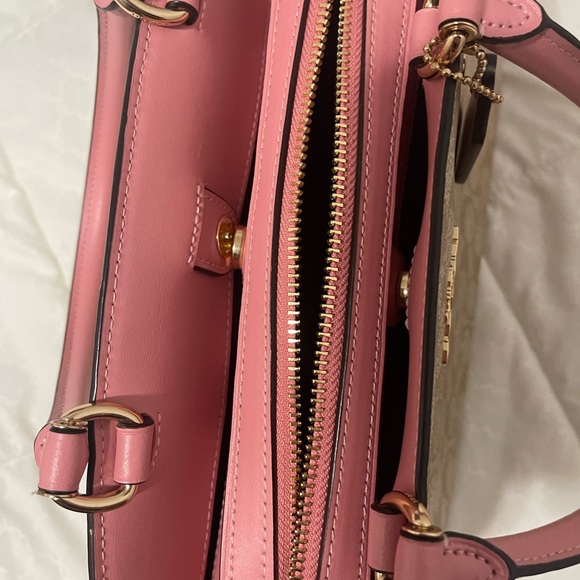 Beautiful COACH bag! Like new! - Picture 8 of 13